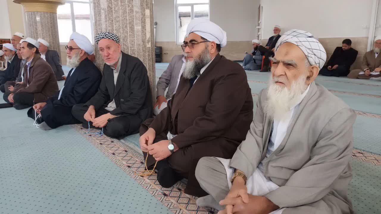  مراسم گرامیداشت شهادت قائد امت با حضور حجت الاسلام و المسلمین دیلم مدیر مرکز اسلامی گلستان