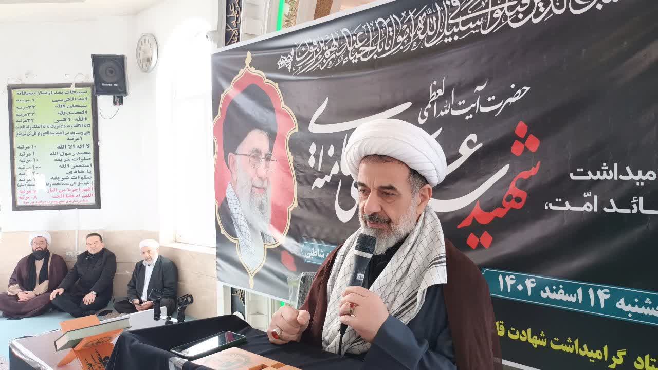  مراسم گرامیداشت شهادت قائد امت با حضور حجت الاسلام و المسلمین دیلم مدیر مرکز اسلامی گلستان
