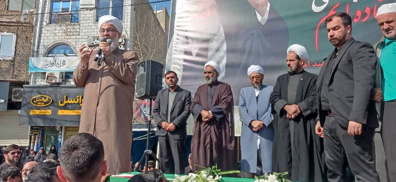  مراسم تشییع شهید کمال عطازاده