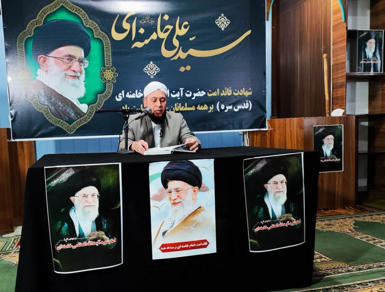  مراسم بزرگداشت شهادت قائد امت با حضور آخوند صفری، آخوند قره باش، علما، مسئولین، نیروهای نظامی و اقشار مردم، در مسجد الاقصی شهر فراغی